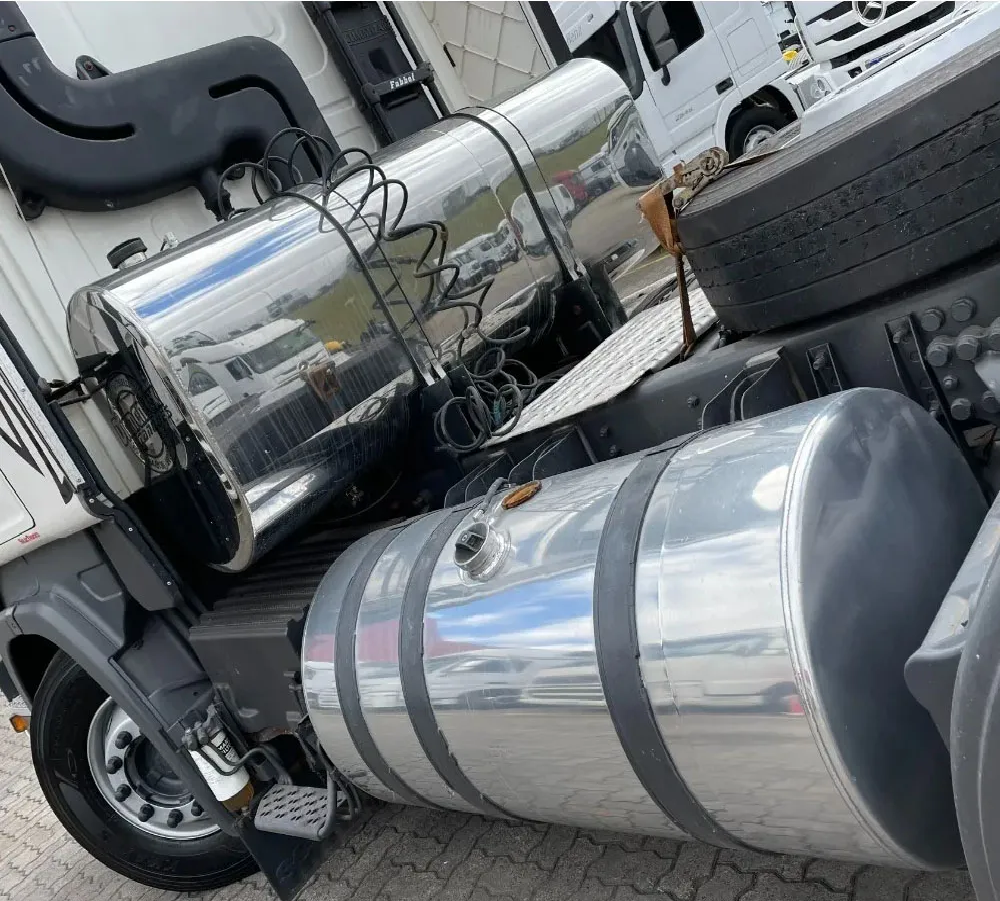tanque_combustivel_aluminio_lateral_400_litros_660mm_x_1250mm_para_scania_1147493002_2_7016f14d1d6a0189f67095443e5f65fc